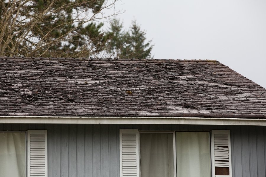 When living in coastal areas, understanding the unique challenges that affect roofing is vital for maintaining the longevity and integrity of your home.