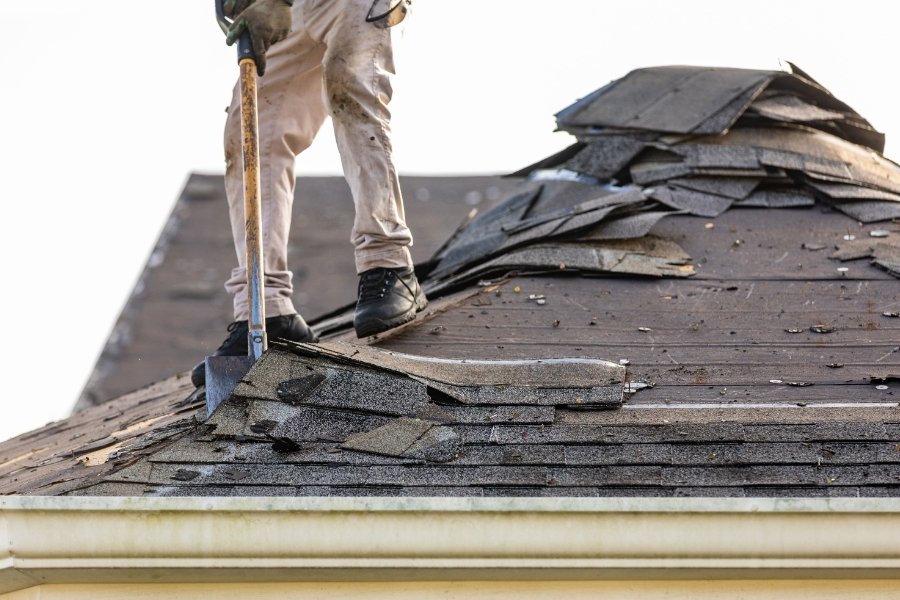 Although undertaking roof repairs can seem intimidating, understanding the repair process clarifies the fundamental steps involved and guarantees you're well-prepared for what lies ahead.